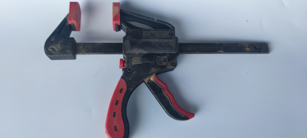 Einhandzwinge
