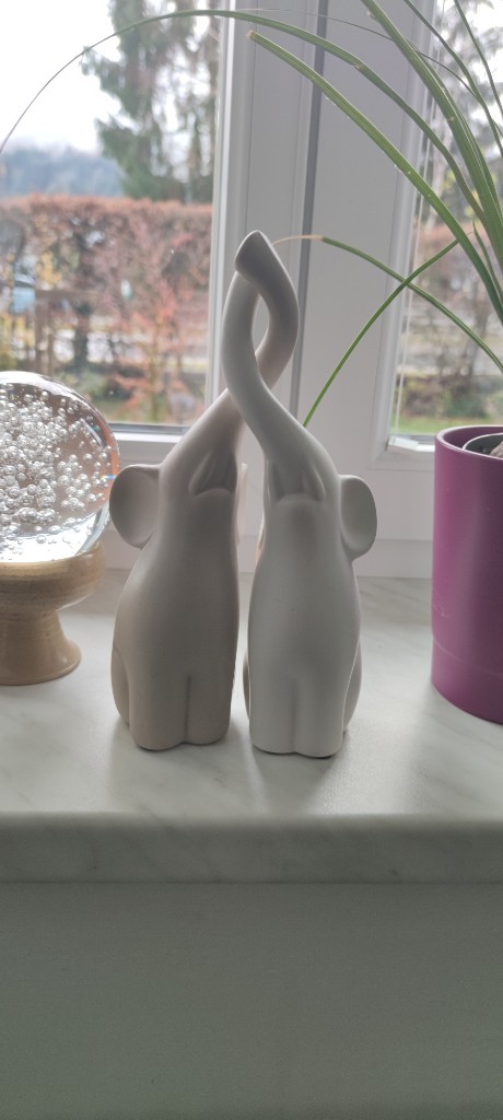 Keramik Elefantenfiguren