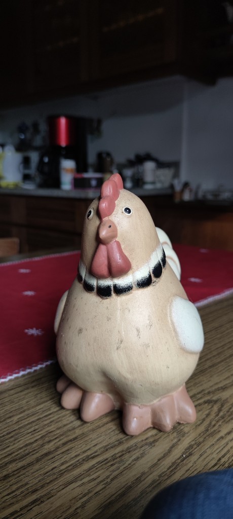 Keramik-Huhn Dekofigur