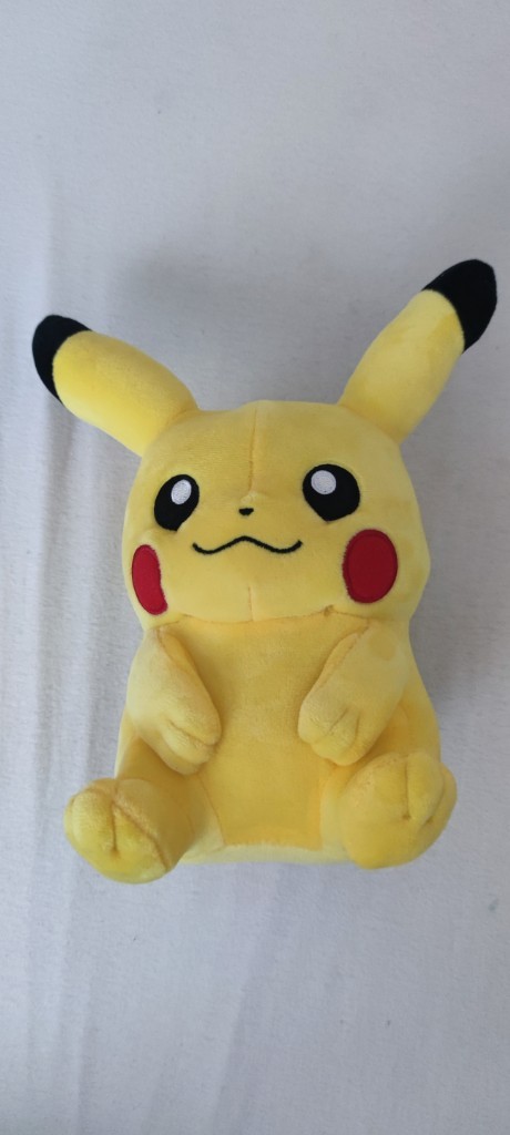 Pikachu Plüschfigur