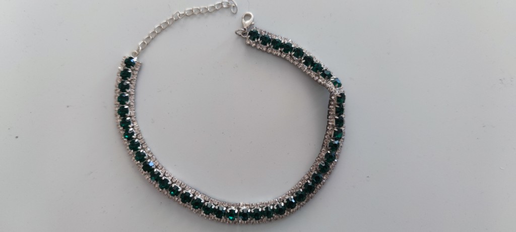 Smaragdgrünes Armband